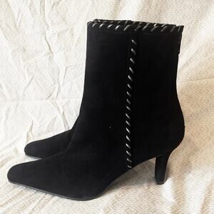 Stuart Weitzman 90s Style Square Toe‎  Black Metalic Detail Suede Heels Size 10